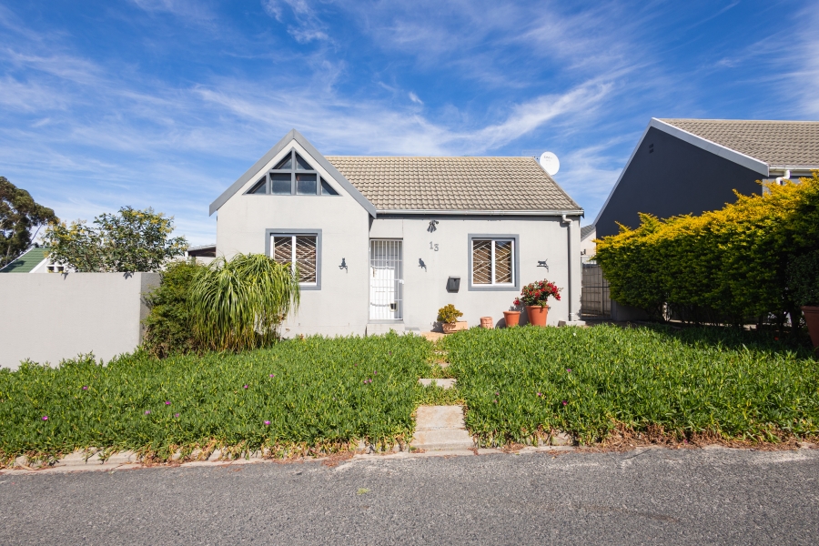 2 Bedroom Property for Sale in Protea Village Western Cape